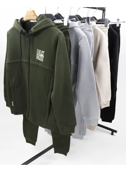 Спортивний костюм