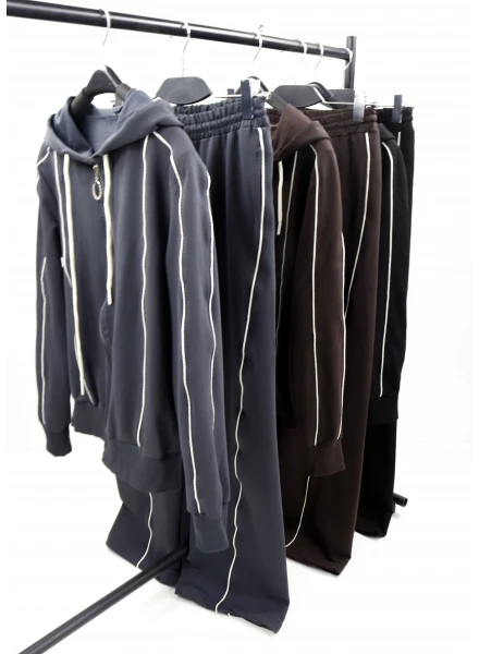 Спортивний костюм