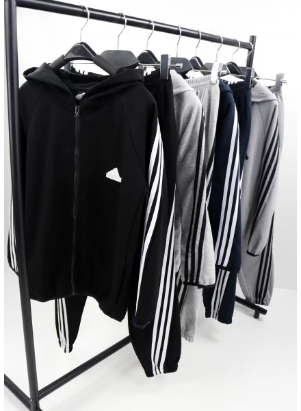 Спортивний костюм