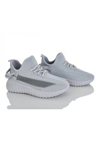 Кросівки  Ізі